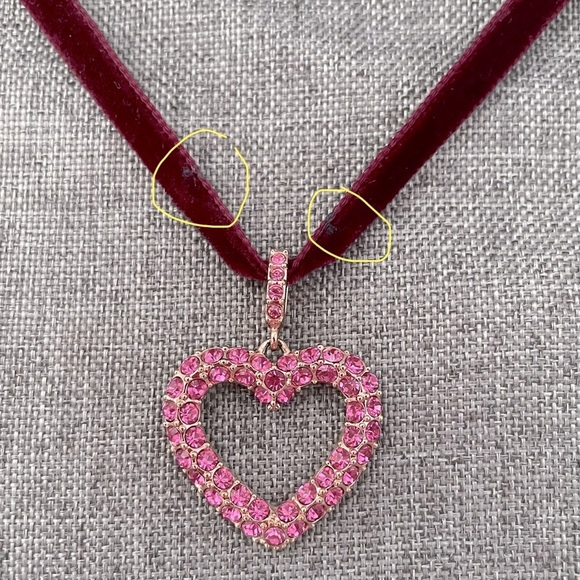 Vintage Heart Choker - Picture 4 of 4